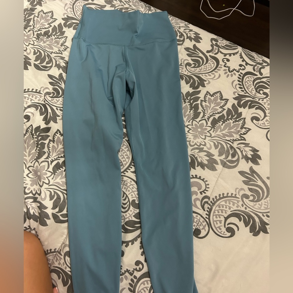 Blue Nike yoga leggings